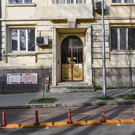 Small Studio On Budget In The Heart Of City Varna Esterno foto