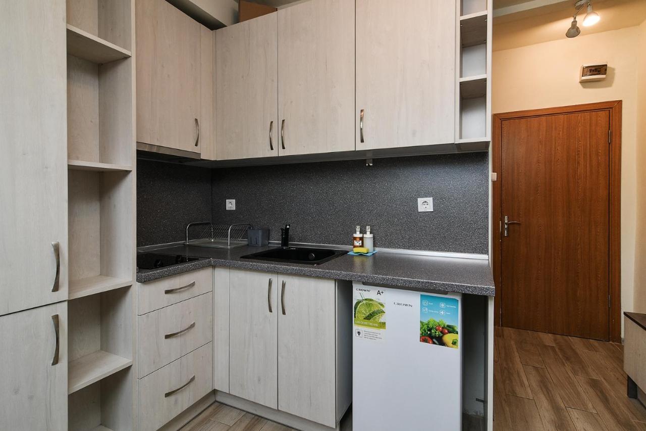 Small Studio On Budget In The Heart Of City Varna Esterno foto